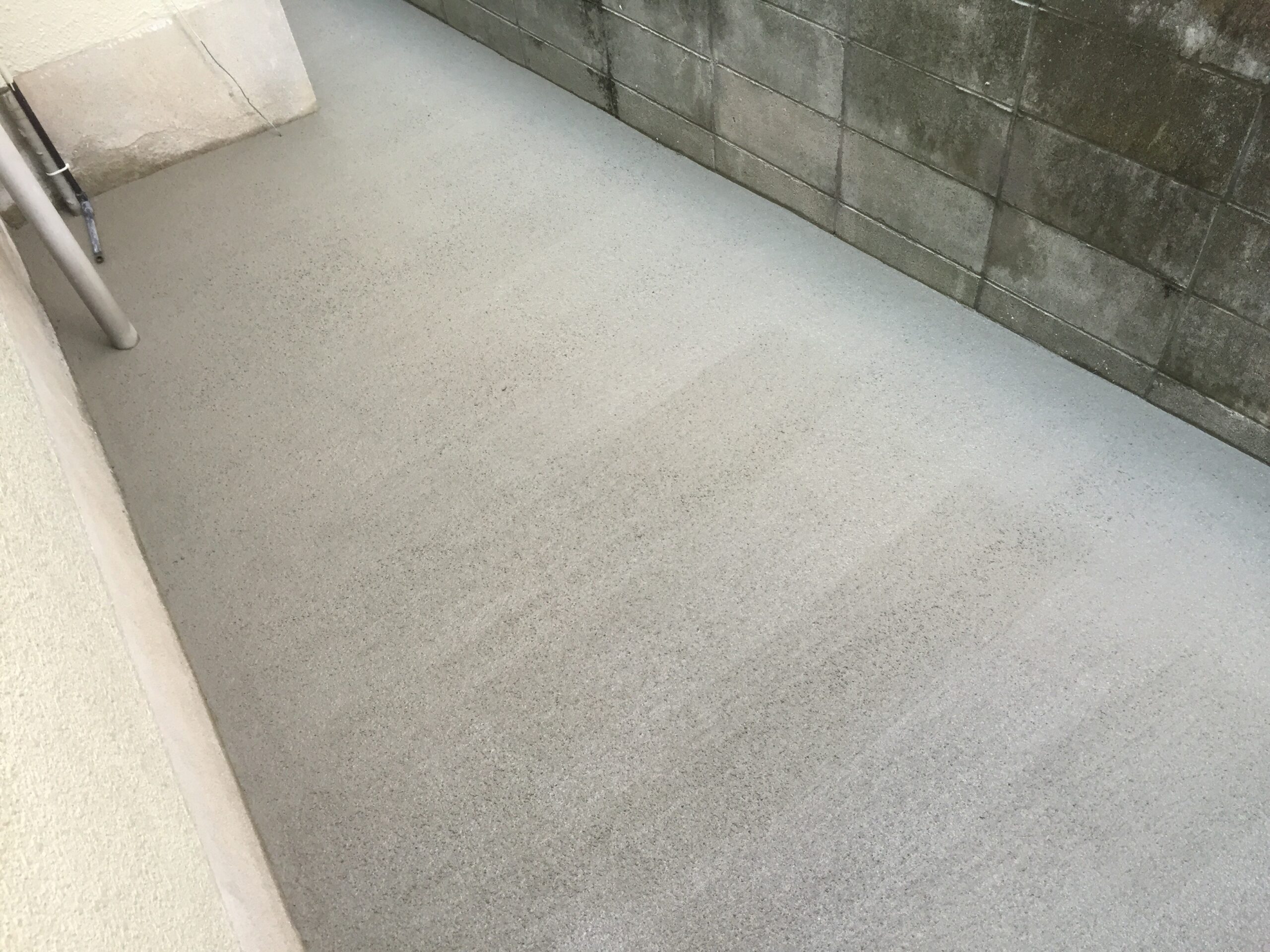 コンクリート犬走り！！